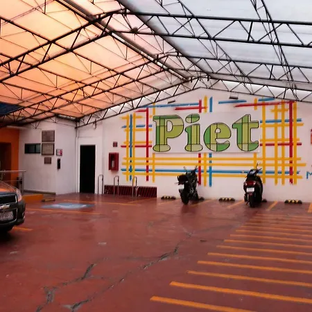 Hotel H - Piet Adults Only