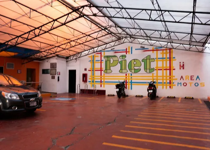 Hotel H - Piet Adults Only